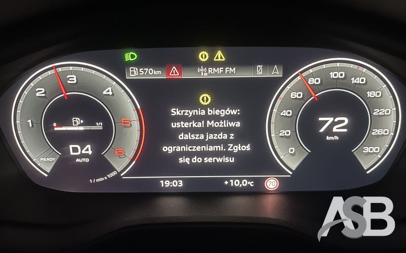 Dashboard message about the transmission in the Audi A3 / Q2 (Virtual Cockpit). The READY caption suggests a hybrid version