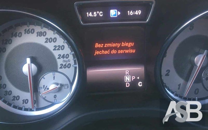 Dashboard message about the transmission in the Mercedes-Benz Klasa A / B / CLA (W176). Code certain: 7G-DCT is the only dual-clutch in the W176