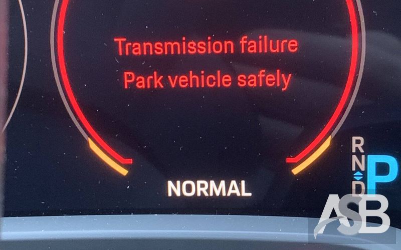 Dashboard message about the transmission in the Porsche Cayenne / Panamera. Translated from English; model uncertain